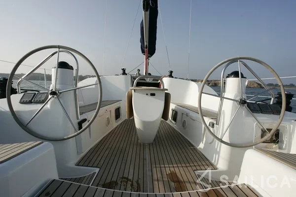 Sun Odyssey 42i - Yacht Charter Sailica