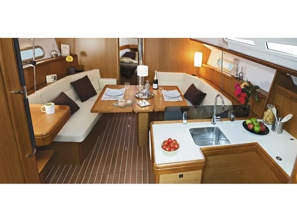 Sun Odyssey 42i - Yacht Charter Sailica
