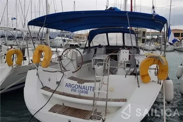 Sun Odyssey 42i - Yacht Charter Sailica