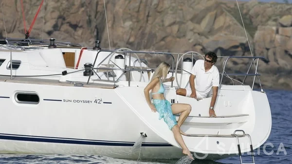 Sun Odyssey 42i - Yacht Charter Sailica