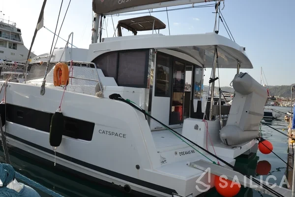 Bali Catspace - Yacht Charter Sailica