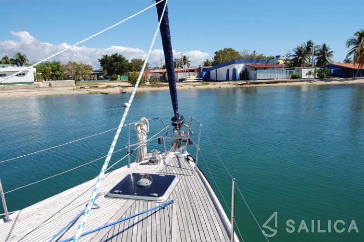 Sun Odyssey 519 - Yacht Charter Sailica