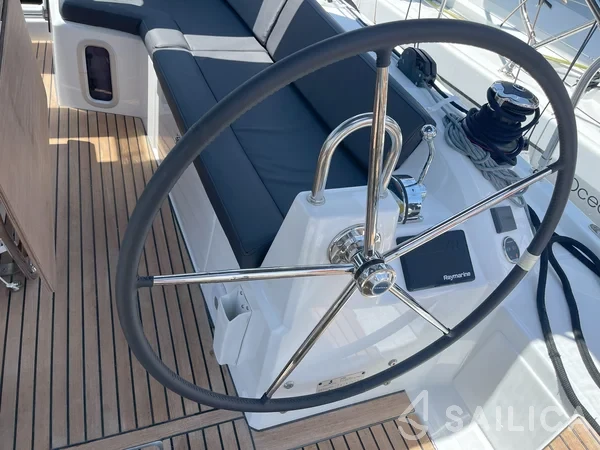 Oceanis 40.1 - Photo #65 Oceanis 40.1 - Yacht Charter Sailica