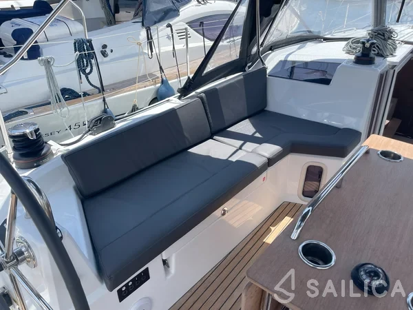 Oceanis 40.1 - Photo #67 Oceanis 40.1 - Yacht Charter Sailica