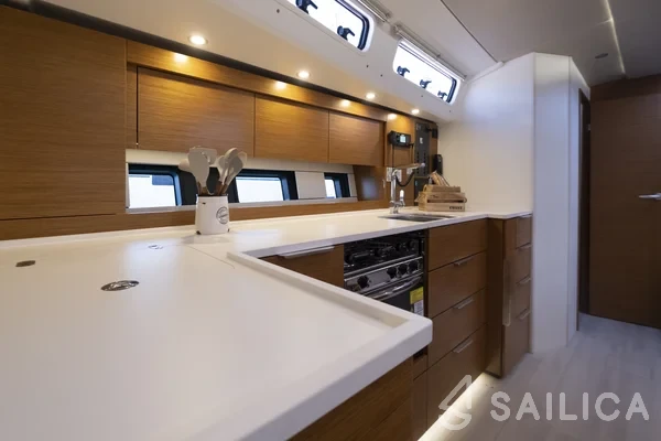 Hanse 460 - Yacht Charter Sailica