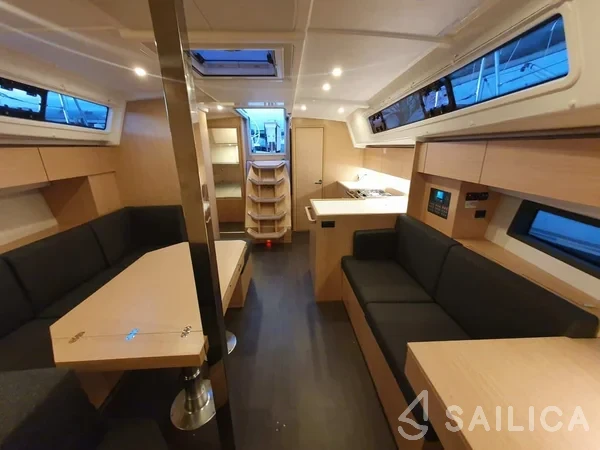 Bavaria C42 - Yacht Charter Sailica