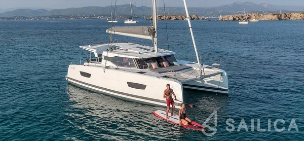 Isla 40 - Yacht Charter Sailica