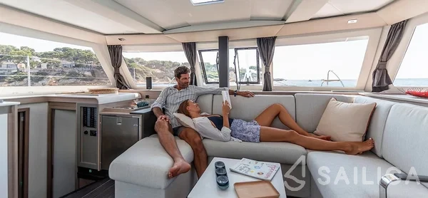 Isla 40 - Yacht Charter Sailica