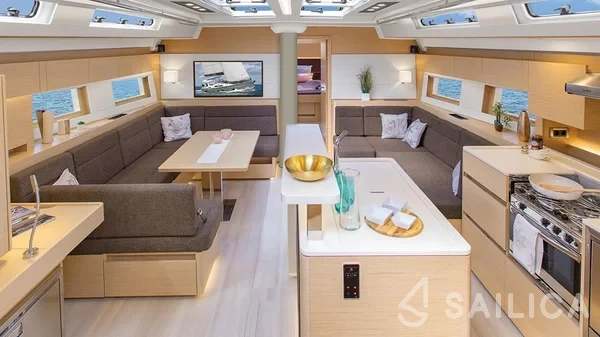 Hanse 588 - Yacht Charter Sailica