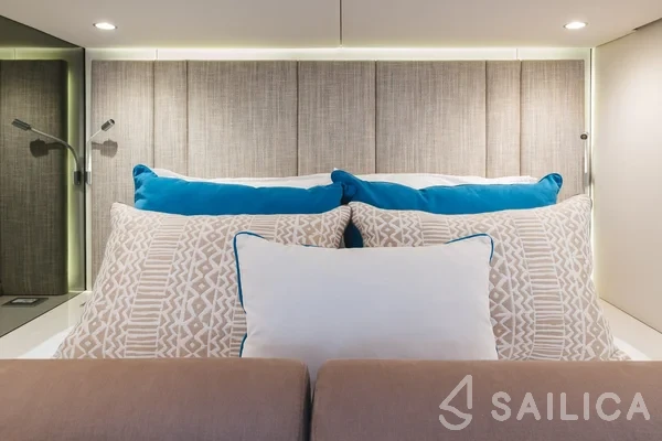 Sunreef 50 - Yacht Charter Sailica