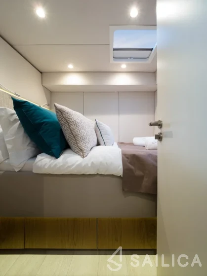 Sunreef 50 - Yacht Charter Sailica