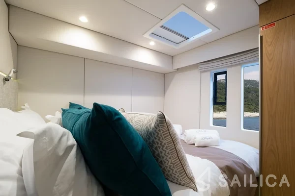 Sunreef 50 - Yacht Charter Sailica