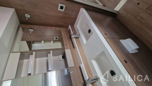 Bali 4.2 - Yacht Charter Sailica