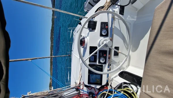 Bali 4.2 - Yacht Charter Sailica