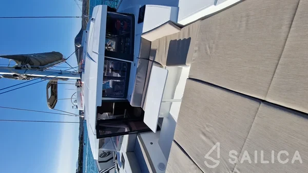 Bali 4.2 - Yacht Charter Sailica