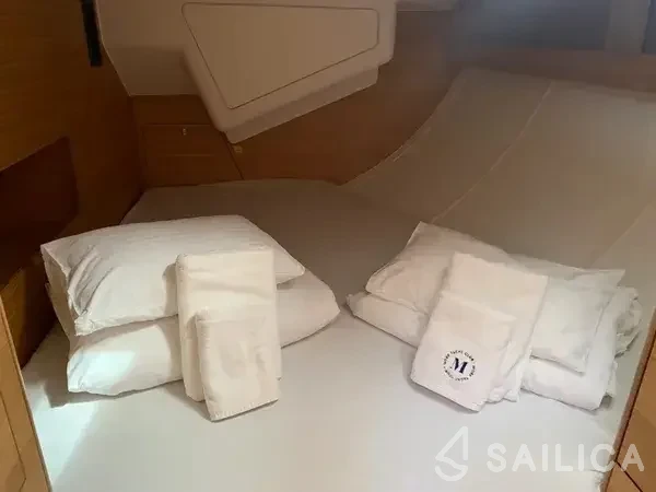 Elan Impression 50.1 - Yacht Charter Sailica