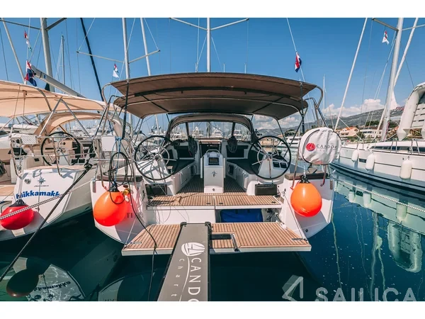 Sun Odyssey 410 - Yacht Charter Sailica