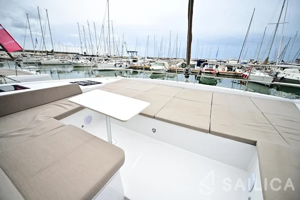 Bali 4.4 - Yacht Charter Sailica