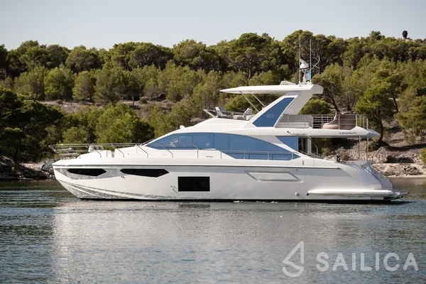 Azimut 60 - Yacht Charter Sailica