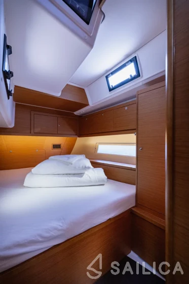 Dufour 470 - Yacht Charter Sailica