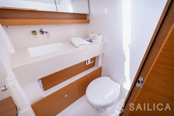 Dufour 470 - Yacht Charter Sailica