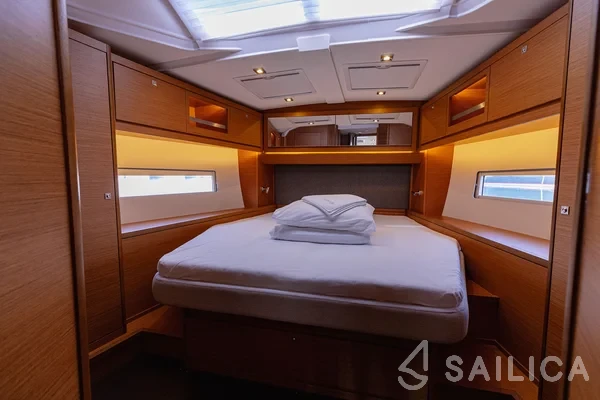 Dufour 470 - Yacht Charter Sailica