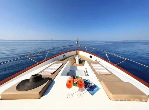 Custom Built - Yacht Charter Sailica