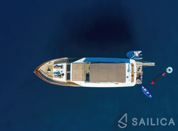 Custom Built - Yacht Charter Sailica