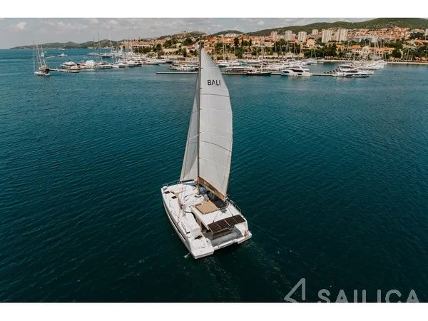 Bali Catspace - Yacht Charter Sailica