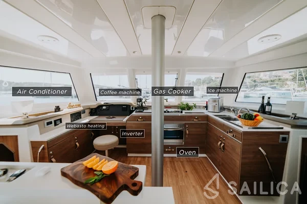 Bali Catspace - Yacht Charter Sailica