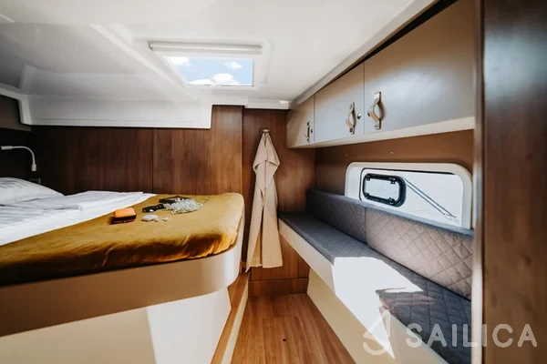 Bali Catspace - Yacht Charter Sailica