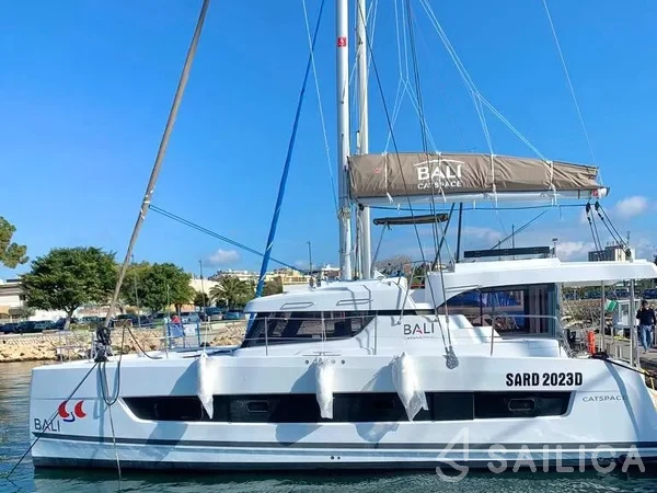 Bali Catspace - Yacht Charter Sailica