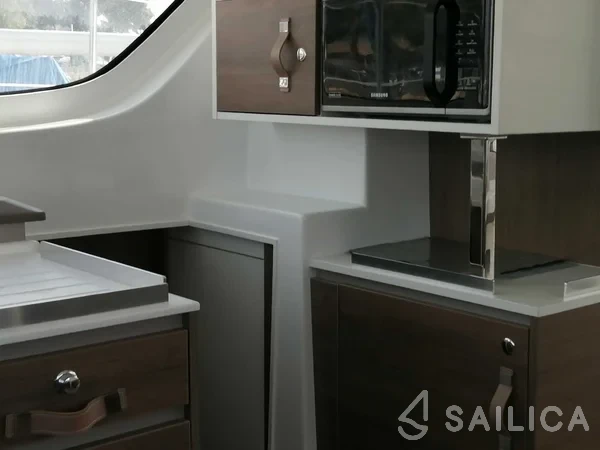 Bali Catspace - Yacht Charter Sailica