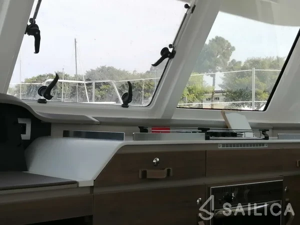 Bali Catspace - Yacht Charter Sailica