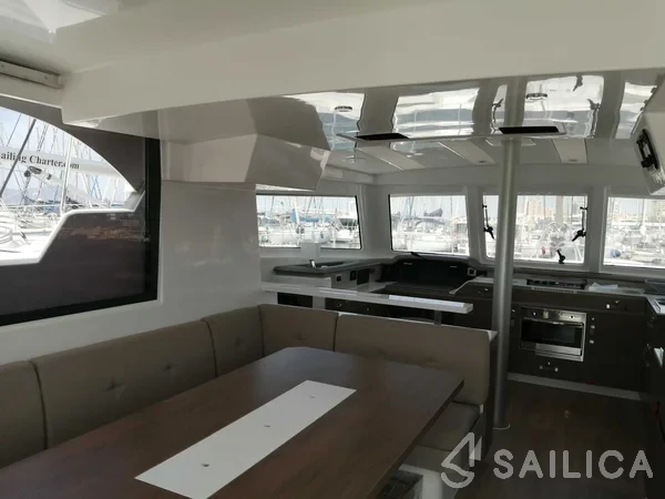 Bali Catspace - Yacht Charter Sailica