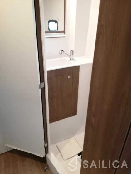 Bali Catspace - Yacht Charter Sailica