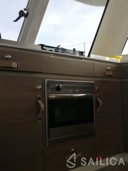 Bali Catspace - Yacht Charter Sailica