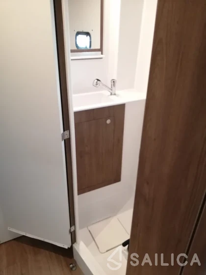 Bali Catspace - Yacht Charter Sailica