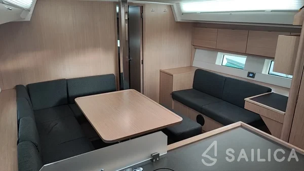 Bavaria C45 - Photo #61 Bavaria C45 - Yacht Charter Sailica