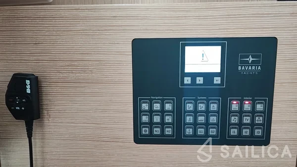 Bavaria C45 - Photo #73 Bavaria C45 - Yacht Charter Sailica