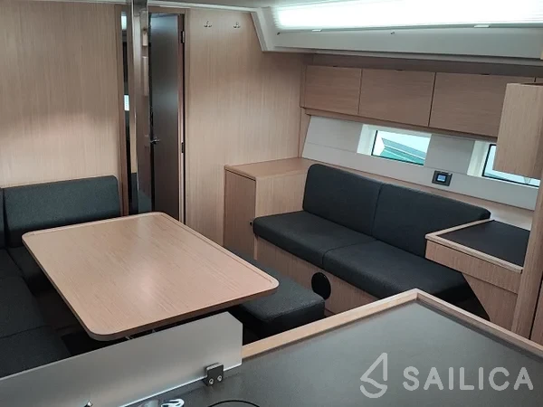 Bavaria C45 - Photo #60 Bavaria C45 - Yacht Charter Sailica