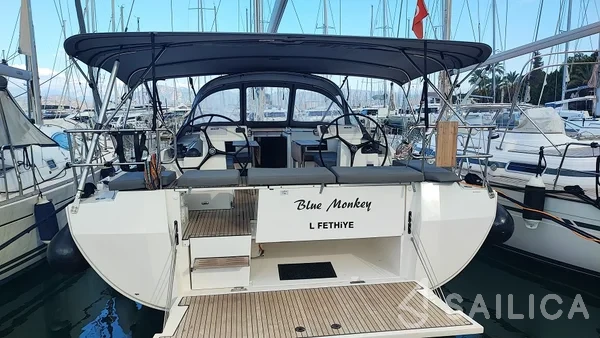 Bavaria C45 - Photo #75 Bavaria C45 - Yacht Charter Sailica