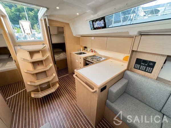 Bavaria C38 - Yacht Charter Sailica