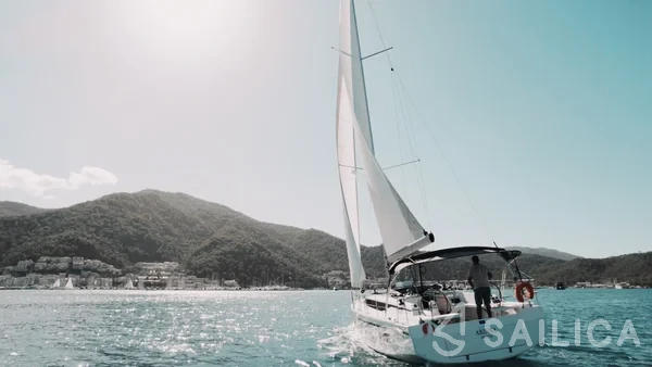Bavaria C38 - Yacht Charter Sailica