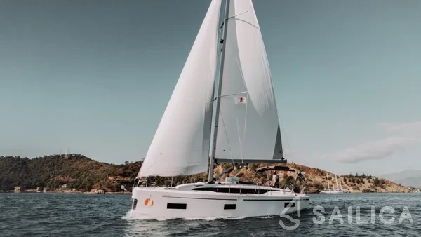 Bavaria C38 - Yacht Charter Sailica