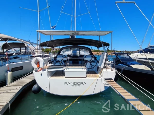 Hanse 508 - Yacht Charter Sailica