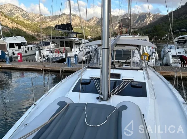 Dufour 390 Grand Large - Yacht Charter Sailica