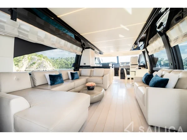 Azimut 72 - Yacht Charter Sailica