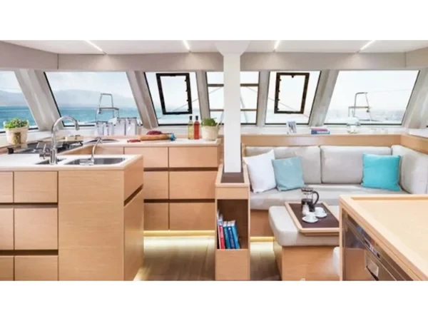Nautitech 46 Fly - Yacht Charter Sailica