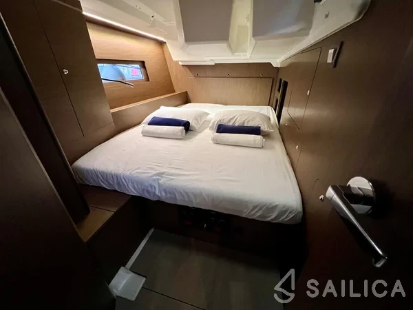 Oceanis 46.1 - Yacht Charter Sailica
